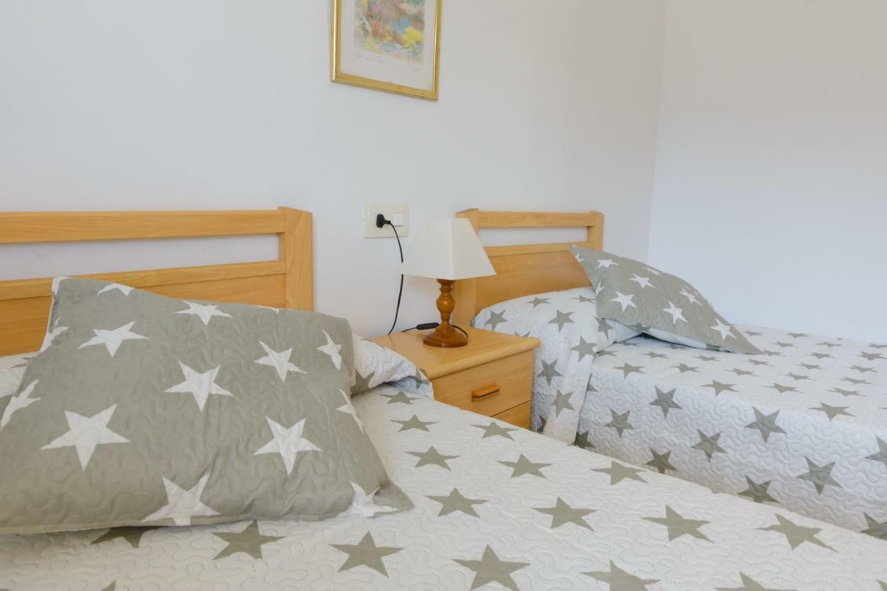 Sant Jordi Zeus Basic Apartment Салоу Екстериор снимка